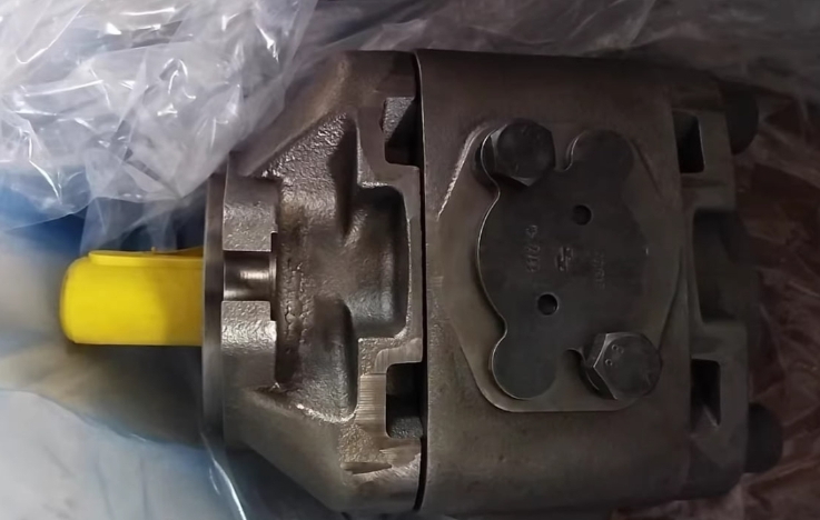 Rexroth R901272915 Gear Pump PGH5-3X/125RR11WU2
